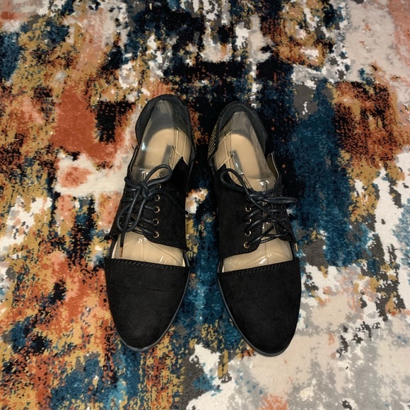 Shoes - Women’s shoes